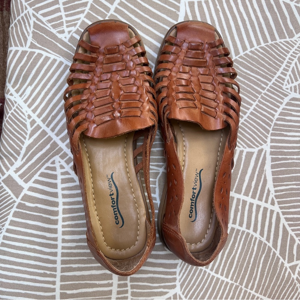 ComfortView Women's Trinidad - Soft Spots Natural Leather 7 M - Picture 2 of 5